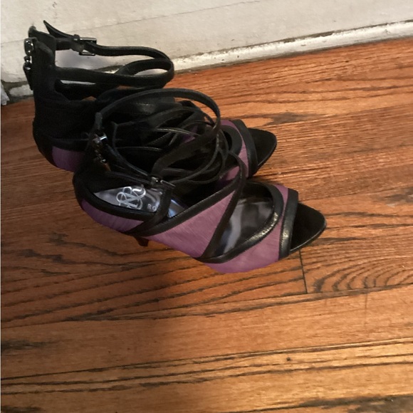 Shoes - Picture 2 of 5